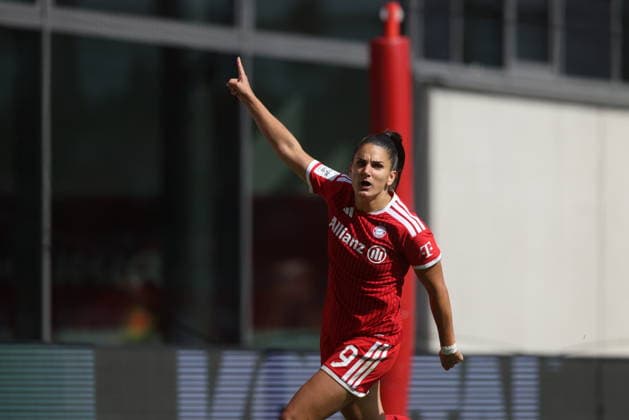 GER, Munich, FC Bayern Munich vs. FC Cologne, Google Pixel Women s Bundesliga, Soccer, DFB, 2026–2027 Season, FC Bayern Campus, Matchday 5 in Pictures: Jovana Damnjanovic FC Bayern Munich Women 9, scores the 10th goal, celebration and joy, emotions. DFB and DFL regulations prohibit any use of photographs as image sequences and or quasi-video. September 19, 2026 Copyright: HMBxMedia HendrikxHamelau