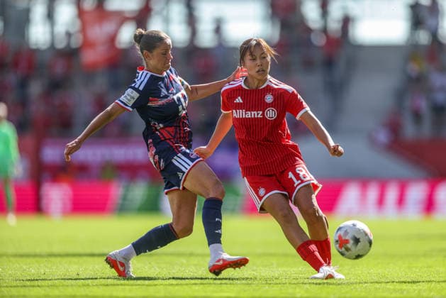 GER, Munich, FC Bayern Munich vs. FC Cologne, Google Pixel Women s Bundesliga, Soccer, DFB, 2026–2027 Season, FC Bayern Campus, Matchday 5 in Pictures: from left, Laura Feiersinger (FC Cologne Women, age 27), Momoko Tanikawa (FC Bayern Munich Women, age 18). DFB and DFL regulations prohibit any use of photographs as image sequences and or quasi-video, September 19, 2026 Copyright: HMBxMedia HendrikxHamelau