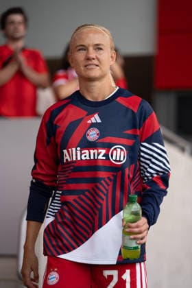 Pernille Harder, No. 21 for Bayern, at the Google Pixel Women s Bundesliga match between FC Bayern Munich and 1. FC Köln on September 19, 2026, in Munich at the FC Bayern Campus, Bavaria, Germany