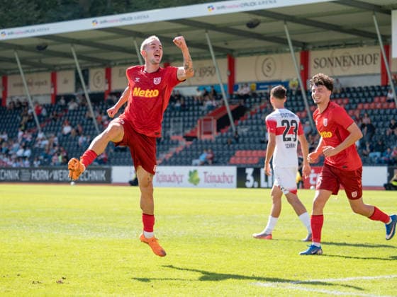 Goal making it 0–3 by Sascha Hingerl of SSV Jahn Regensburg, 35 (left), Celebration with Nicolas Oliveira, SSV Jahn Regensburg, 25 GER, Soccer, VfB Stuttgart II vs. SSV Jahn Regensburg, Landesliga 2, Matchday 8, Leinfelden-Echterdingen, 2026–2027 season, September 19, 2026, Germany, soccer, VfB Stuttgart II vs. SSV Jahn Regensburg, 3. Liga, Matchday 8, 2026–2027 season, September 19, 2026, Leinfelden-Echterdingen Copyright: xCarstenxSchweringx EP_CSG
