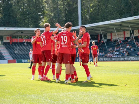 Goal to make it 0–3 by Sascha Hingerl (SSV Jahn Regensburg), 35th minute—team celebration (GER), soccer, VfB Stuttgart II vs. SSV Jahn Regensburg, Landesliga 2, Matchday 8, Leinfelden-Echterdingen, 2026–2027 season, September 19, 2026, GER, Soccer, VfB Stuttgart II vs. SSV Jahn Regensburg, 3. Liga, Matchday 8, 2026–2027 season, September 19, 2026, Leinfelden-Echterdingen Copyright: xCarstenxSchweringx EP_CSG
