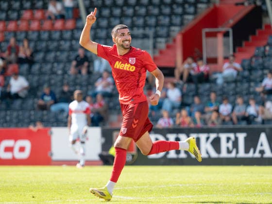 Goal to make it 0–2 by Nassim Boujellab, SSV Jahn Regensburg, 10 GER, Soccer, VfB Stuttgart II vs. SSV Jahn Regensburg, Landesliga 2, Matchday 8, Leinfelden-Echterdingen, 2026–2027 Season, September 19, 2026, GER, Soccer, VfB Stuttgart II vs. SSV Jahn Regensburg, 3. Liga, Matchday 8, 2026–2027 season, September 19, 2026, Leinfelden Echterdingen Copyright: xCarstenxSchweringx EP_CSG