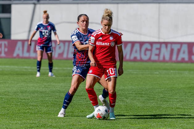 Battle for the ball: A tackle between Laura Feiersinger (1. FC Köln, 27) and Linda Dallmann (FC Bayern Munich Women, 10, GER), FC Bayern Munich Women vs. 1 FC Cologne, soccer, Google Pixel Women’s Bundesliga, Matchday 5, 2026–2027 season, September 19, 2026 DFL DFB regulations prohibit any use of photographs as image sequences and or quasi-video. Photo: HMB Media, Heike Feiner Copyright: HMBxMedia HeikexFeiner