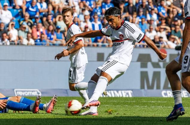 September 19, 2026 Soccer Season 2026–2027 Matchday 2 Bundesliga Karlsruher SC (KSC) vs. 1. FC Nürnberg (FCN) Club Sports Photo Zink DaMa xdaxmax DFL regulations prohibit any use of photographs as image sequences and or quasi-video For editorial use only. Rayan Ghrieb 7, 1 FC Nürnberg (FCN) taking a shot on goal