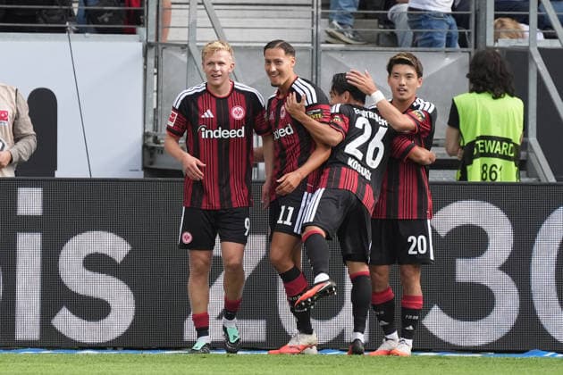 Celebrate the goal, goal celebration for the 1-0 by Younes Ebnoutalib, Eintracht Frankfurt with Jonathan Burkardt, Eintracht Frankfurt, Ritsu Doan, Eintracht Frankfurt, Keita Kosugi, Eintracht Frankfurt, September 19, 2026, Bundesliga, Season 26–27 Eintracht Frankfurt vs. SC Freiburg, Deutsche Bank Park, Matchday 4