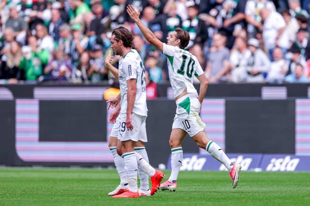 September 19, 2026, Soccer, Borussia Mönchengladbach 1 FSV Mainz 05, 1 German Bundesliga, Matchday 4, Ista Borussia Park, 2026–27 Season Goal celebration after the 1–0 goal by Florian Neuhaus, Borussia Mönchengladbach 10 DFB regulations prohibit any use of photographs as image sequences and or quasi-video North Rhine-Westphalia, Germany