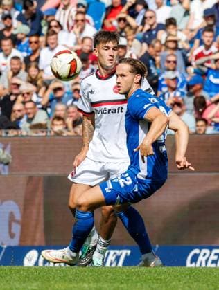 September 19, 2026 Soccer Season 2026–2027 Matchday 2 Bundesliga Karlsruher SC (KSC) vs. 1. FC Nürnberg (FCN) Club Sports Photo Zink DaMa xdaxmax DFL regulations prohibit any use of photographs as image sequences and or quasi-video For editorial use only. Javier Fernandez 8, 1 FC Nürnberg (FCN); Christoph Kobald 22, Karlsruher SC (KSC)