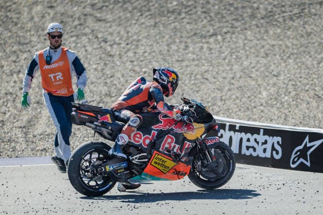 MOTORSPORTS - MotoGP, GP of Austria 2026 SPIELBERG,AUSTRIA,19.SEP.26 - MOTORSPORTS - MotoGP, Grand Prix of Austria, Red Bull Ring, Tissot Sprint. Image shows Pedro Acosta (ESP Red Bull KTM Factory Racing). Keywords: crash.  GEPAxpictures xMatthiasxTrinkl