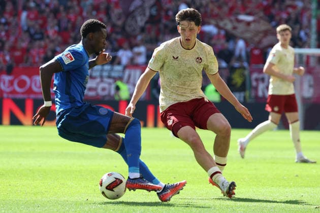 September 19, 2026, xrekx, Soccer, 2. Bundesliga, 1. FC Kaiserslautern vs. Eintracht Braunschweig, Aaron Opoku (Eintracht Braunschweig), Leon Robinson (1. FC Kaiserslautern), tackle, action, battle for the ball DFL DFB REGULATIONS PROHIBIT ANY USE OF PHOTOGRAPHS as IMAGE SEQUENCES and or QUASI-VIDEO Kaiserslautern