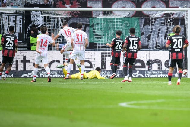 Soccer, Bundesliga 1, 20260919, SG Eintracht Frankfurt vs. SC Freiburg. Pictured: Goal 1, 1–1, Frankfurt, Deutsche Bank Park, Hesse, Germany Copyright: Passion2Press MarkusxFischerx
