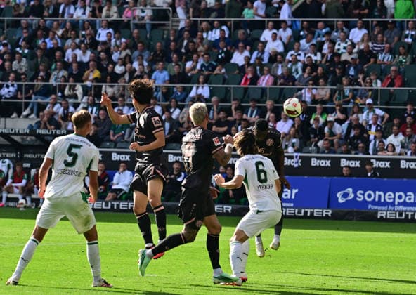September 19, 2026, Mönchengladbach Soccer, Men s, 2026–2027 Season, Borussia Mönchengladbach vs. 1. FSV Mainz 05 Goal to make it 1–2: Sheraldo Becker (Mainz) heads it in from the back to make it 1–2; Ko Itakura (Gladbach), 6 can only watch DFL regulations prohibit any use of photographs as image sequences and or quasi-video footage at Borussia Park, North Rhine-Westphalia, Germany