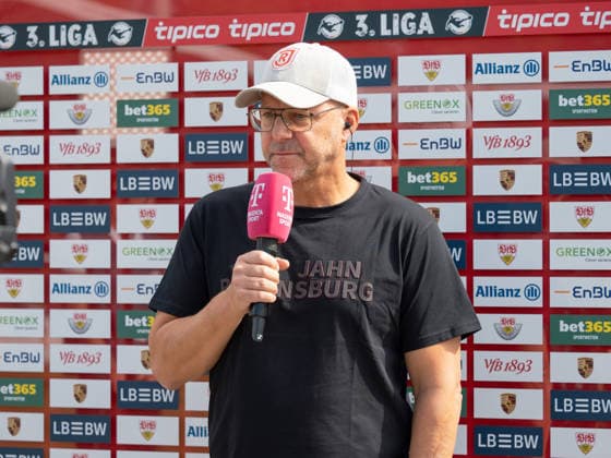 Interview with Coach Sascha Hildmann of SSV Jahn Regensburg on the microphone, statement on the sponsor board, post-match report, gestures, GER, soccer, VfB Stuttgart II vs. SSV Jahn Regensburg, 3rd Division, Matchday 7, 2026–2027 season, September 19, 2026, Germany, soccer, VfB Stuttgart II vs. SSV Jahn Regensburg, 3rd Division, Matchday 8, 2026–2027 season, September 19, 2026, Leinfelden-Echterdingen Copyright: xCarstenxSchweringx EP_CSG