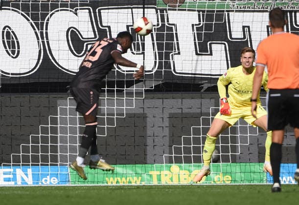 September 19, 2026, xhbx, Soccer, Bundesliga 1, Borussia Mönchengladbach 1 vs. FSV Mainz 05, Goal scored, Goal to make it 1–2 by Sheraldo Becker, FSV Mainz 05. DFL and DFB regulations prohibit any use of photographs as image sequences and or quasi-video. Mönchengladbach