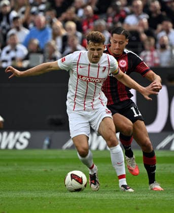 September 19, 2026, xjhx, Soccer, Bundesliga 1, Eintracht Frankfurt vs. SC Freiburg: Maximilian Eggestein (SC Freiburg), Younes Ebnoutalib (Eintracht Frankfurt). DFL and DFB regulations prohibit any use of photographs as image sequences and or quasi-video. Frankfurt am Main