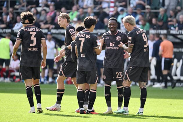 Celebration 1 2 v re, Phillip Tietz Mainz 05, Sheraldo Becker Mainz 05, Jae-sung Lee Mainz 05 September 19, 2026, Soccer 1 Bundesliga, 2026–2027 Season, Matchday 4, Borussia Mönchengladbach 1 FSV Mainz 05. DFL regulations prohibit any use of photographs as image sequences and or quasi-video. Mönchengladbach, Borussia Park, North Rhine-Westphalia, Germany Team2