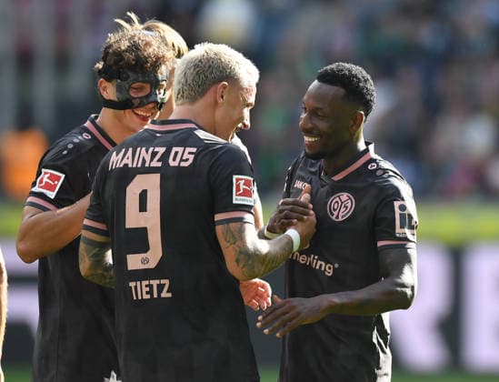 September 19, 2026, xophax, Soccer, 1st Bundesliga, DFL: Borussia Mönchengladbach vs. 1. FSV Mainz 05; from left to right: Fabio Gruber (Mainz), Phillip Tietz (Mainz), and goal scorer Sheraldo Becker (Mainz 05) after his goal that made it 2–1 for Mainz. DFL and DFB regulations prohibit ANY USE OF PHOTOGRAPHS AS IMAGE SEQUENCES AND OR QUASI-VIDEO Mönchengladbach