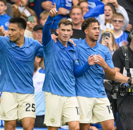 19 September 2026 - Brighton and Hove Albion v Arsenal - Premier League - Amex Stadium - Brighton. Brighton and Hove Albion v Arsenal - Premier League - Amex Stadium - Brighton. Pascal Gross celebrates scoring Brighton s first goal. Picture : Mark Pain BRIGHTON England  Copyright: xMarkxPainx