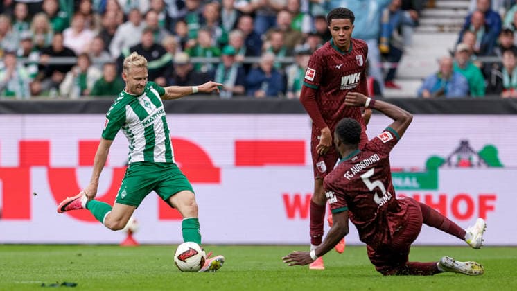 v li Goal scorer Marco Grüll, SV Werder Bremen, 17, scores the goal to make it 1–2; goal, highlight, goal scored; Chrislain Matsima, FC Augsburg, 5, DFL GUIDELINES PROHIBIT ANY USE OF PHOTOGRAPHS AS STILL IMAGES AND OR VIDEO-LIKE PHOTO SEQUENCES DFL REGULATIONS PROHIBIT ANY USE OF PHOTOGRAPHS AS IMAGE SEQUENCES AND OR QUASI-VIDEO, September 19, 2026, Bremen, Germany, Soccer, Bundesliga, SV Werder Bremen vs. FC Augsburg xobx