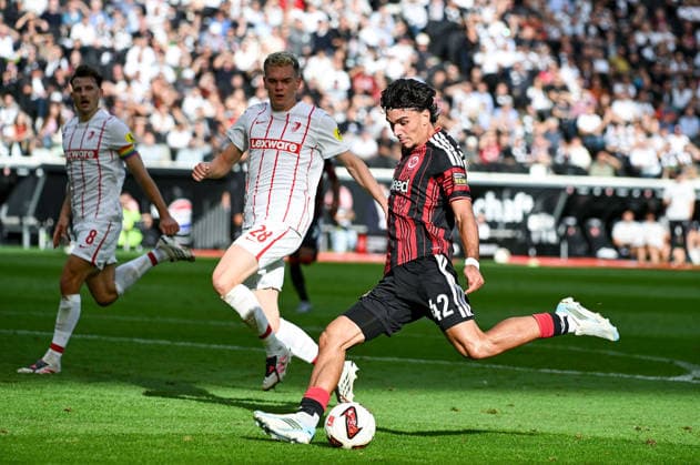 September 19, 2026, xpsx, Soccer 1. Bundesliga, Eintracht Frankfurt vs. SC Freiburg, Matthias Ginter (SC Freiburg), Can Uzun (Eintracht Frankfurt). DFL and DFB regulations prohibit any use of photographs as image sequences and or quasi-video. Eintracht Frankfurt