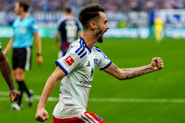 Germany Soccer Bundesliga 2026–27, Matchday 4: Hamburger SV (HSV) vs. 1. FC Köln, Volkspark Stadium, Hamburg—Celebrations after a 1–0 win for HSV; Fabio Vieira, Hamburger SV, 20 Copyright: xStefanxTrochax