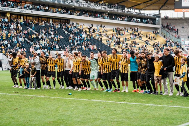 Germany Soccer 3rd Division 2026–2027, Matchday 7: Alemannia Aachen vs. Fortuna Düsseldorf at Tivoli Aachen; the team with the fans in the Werner Fuchs Stand; victory, Cheering, Celebrating, Fans, Win, Emotions, Manuel Riemann (Alemannia Aachen, 1), Mehdi Loune (Alemannia Aachen, 10), Jonas Oehmichen (Alemannia Aachen, 44) Copyright: xThiemoxRudolphx