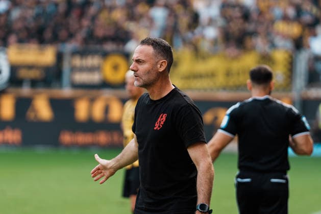 German Soccer 3rd Division 2026–2027, Matchday 7: Alemannia Aachen vs. Fortuna Düsseldorf at Tivoli Aachen; Alexander Ende, Fortuna Düsseldorf Coach, Complains, Gives Instructions, Shows Emotion Copyright: xThiemoxRudolphx