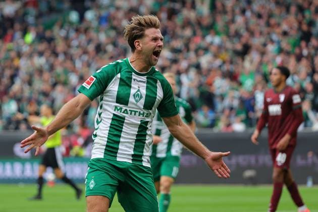 September 26, 2019, Germany, Soccer, Men s 1st Bundesliga, Matchday 4, 2026–2027 Season, SV Werder Bremen vs. FC Augsburg Goal Celebration Cheering Goal Scorer(s) Niclas Füllkrug Niclas Fuellkrug SV Werder Bremen 10 celebrates the goal that tied the game at 2–2 at the Weserstadion in Bremen, Germany Copyright: xnordphotoxGmbHx xTauchnitzx