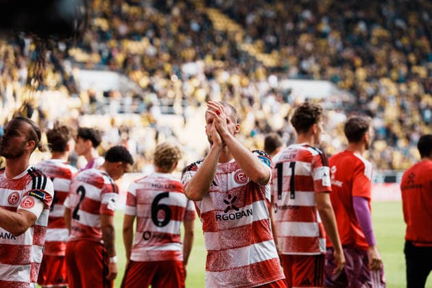 German Soccer 3rd Division 2026–2027, Matchday 7: Alemannia Aachen vs. Fortuna Düsseldorf at Tivoli Aachen; Away Fans, Disappointment, Frustration, Defeat, Applause, Eric Hottmann (Fortuna Düsseldorf), 9 Copyright: xThiemoxRudolphx