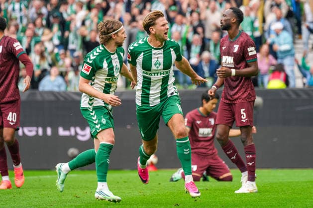 Niklas Füllkrug scores the 2-2 goal for Werder Bremen. Werder Bremen, 10, goal celebration, emotions, joy, German soccer, Bundesliga, 2026–27 season, Matchday 4, September 19, 2026, Werder Bremen vs. FC Augsburg, Weserstadion, Bremen Copyright: xLeonxFrickx