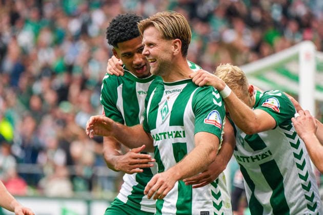 Niklas Füllkrug scores the 2-2 goal for Werder Bremen. Werder Bremen, 10, goal celebration, emotions, joy, German soccer, Bundesliga, 2026-27 season, Matchday 4, September 19, 2026, Werder Bremen vs. FC Augsburg, Weserstadion, Bremen Copyright: xLeonxFrickx