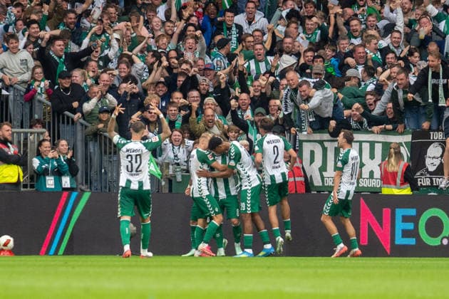 German Soccer 1st Bundesliga, Matchday 4, 2026–2027, Werder Bremen vs. FC Augsburg on September 19, 2026, at the Weserstadion in Bremen; Mitchell Weiser scores the 3-2 goal for Werder Bremen; 8: celebrations, joy, goal celebrations, emotions Copyright: xSvenxHeidmannx