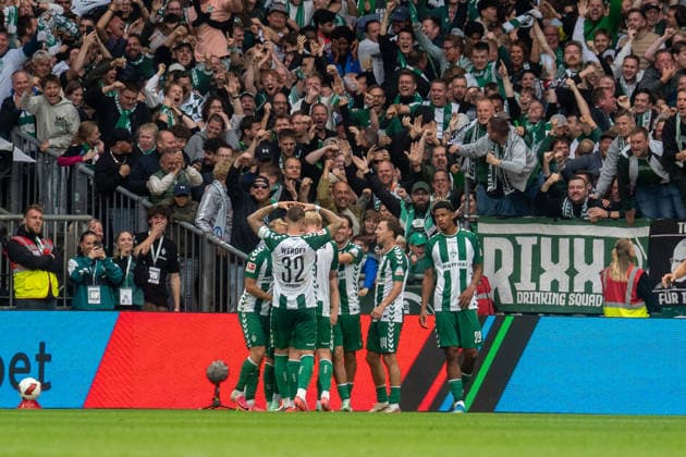 German Soccer 1st Bundesliga, Matchday 4, 2026–2027, Werder Bremen vs. FC Augsburg on September 19, 2026, at the Weserstadion in Bremen; Mitchell Weiser scores the 3-2 goal for Werder Bremen; 8: celebrations, joy, goal celebrations, emotions Copyright: xSvenxHeidmannx