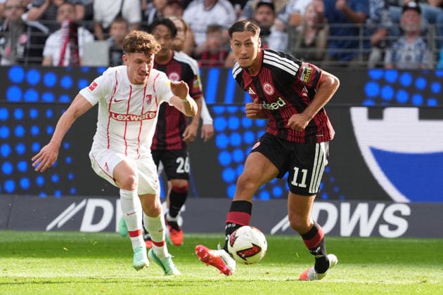 Younes Ebnoutalib, Eintracht Frankfurt vs. Philipp Treu, SC Freiburg, September 29, 2026, Bundesliga, Season 26–27, Eintracht Frankfurt vs. SC Freiburg, Deutsche Bank Park, Matchday 4