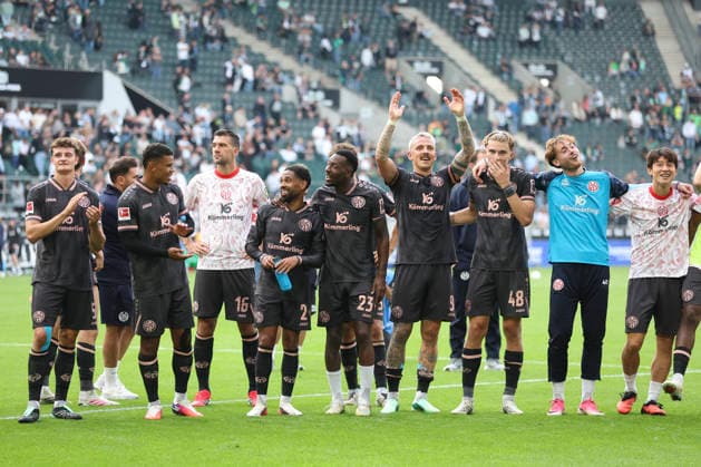 The 1. FSV Mainz 05 team celebrates after their 3-4 victory during the Bundesliga match between Borussia Mönchengladbach and 1. FSV Mainz 05 at ista Borussia Park on September 19, 2026, in Mönchengladbach, Germany Photo by Oliver Kaelke, DeFodi Images The 1. FSV Mainz 05 team celebrates after winning during the Bundesliga match between Borussia Mönchengladbach and 1. FSV Mainz 05 at Borussia Park on September 19, 2026 in Mönchengladbach, Germany. Photo by Oliver Kaelke, DeFodi Images. DFB and DFL regulations prohibit any use of photographs as image sequences and or quasi-video. Photo by Oliver Kaelke, DeFodi Images.