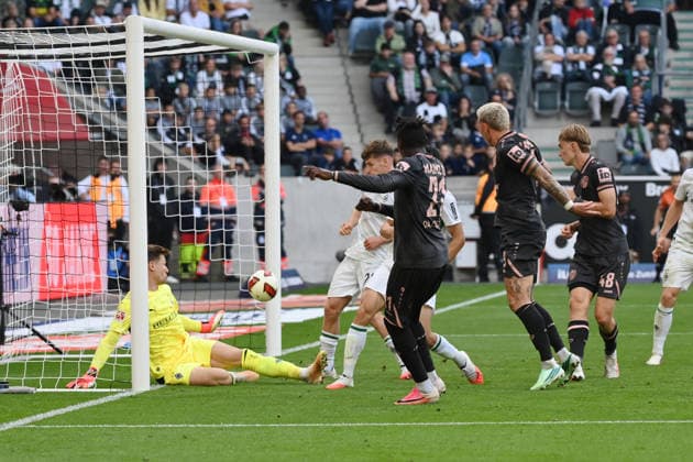 Danny da Costa, Mainz 05, center, scores the goal on April 2, 2026, Soccer, 1. Bundesliga, 2026–2027 season, Matchday 4, Borussia Mönchengladbach 1 FSV Mainz 05. DFL regulations prohibit any use of photographs as image sequences and or quasi-video. Mönchengladbach, Borussia Park, North Rhine-Westphalia, Germany Team2