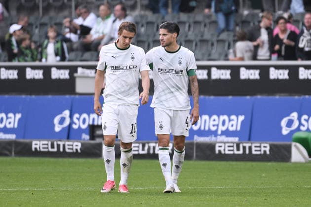 Florian Neuhaus, Borussia Mönchengladbach; Kevin Diks, Borussia Mönchengladbach; from left, after the loss on September 19, 2026; soccer, Bundesliga 1, 2026–2027 season; Matchday 4, Borussia Mönchengladbach 1 FSV Mainz 05. DFL regulations prohibit any use of photographs as image sequences and or quasi-video. Mönchengladbach, Borussia Park, North Rhine-Westphalia, Germany Team2