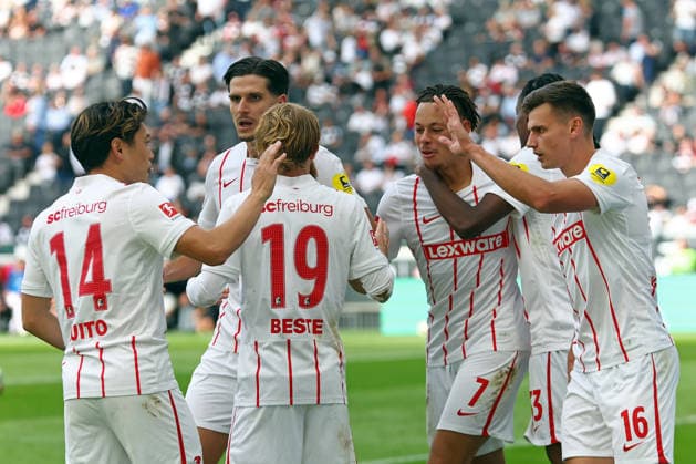 September 19, 2026, xovx, Soccer, Bundesliga, Eintracht Frankfurt vs. SC Freiburg, Celebrations after Quito Suzuki s goal tied the game at 2–2 for SC Freiburg, l DFL DFB regulations prohibit any use of photographs as image sequences and or quasi-video by Eintracht Frankfurt
