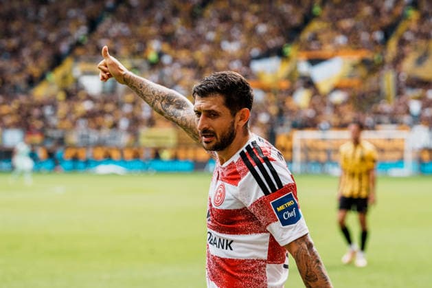 German Soccer 3rd Division 2026–2027, Matchday 7: Alemannia Aachen vs. Fortuna Düsseldorf at Tivoli Aachen; Matthias Zimmermann (Fortuna Düsseldorf), 25 thumbs up, motivation Copyright: xThiemoxRudolphx