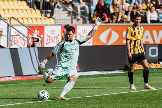 German Soccer 3rd Division 2026–2027, Matchday 7: Alemannia Aachen vs. Fortuna Düsseldorf at Tivoli Aachen. Goal kick by Manuel Riemann of Alemannia Aachen, 1, long ball, accuracy Copyright: xThiemoxRudolphx