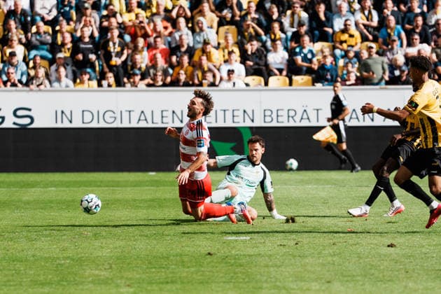 German Soccer 3rd Division 2026–2027, Matchday 7: Alemannia Aachen vs. Fortuna Düsseldorf at Tivoli Aachen; No penalty kick; Fabian Schleusener (Fortuna Düsseldorf) found himself one-on-one with Manuel Riemann (Alemannia Aachen); 1; Protests; Complaint Copyright: xThiemoxRudolphx