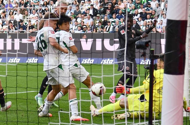 September 19, 2026, xhbx, Soccer, Bundesliga 1, Borussia Mönchengladbach 1 FSV Mainz 05 v l Goal scored, Goal for 2–4 by Danny da Costa, FSV Mainz 05. DFL and DFB regulations prohibit any use of photographs as image sequences and or quasi-video. Mönchengladbach
