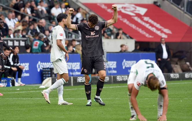 September 19, 2026, xhbx, Soccer, Bundesliga 1, Borussia Mönchengladbach 1 FSV Mainz 05 v l Eric Martel FSV Mainz 05 celebrating after the final whistle DFL DFB REGULATIONS PROHIBIT ANY USE OF PHOTOGRAPHS as IMAGE SEQUENCES and or QUASI-VIDEO Mönchengladbach