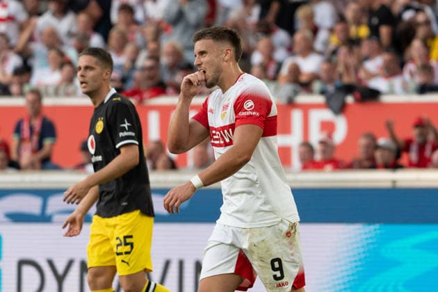 Ermedin Demirovic, VfB Stuttgart, 09 misses a big chance, disappoints, disappointment, frustrated, frustration, annoyed, annoyance, GER, VfB Stuttgart vs. Borussia Dortmund, soccer, Bundesliga 1, Matchday 4, 2026–2027 season, September 19, 2026, DFL regulations prohibit any use of photographs as image sequences and or quasi-video, GER, VfB Stuttgart vs. Borussia Dortmund, soccer, Bundesliga 1, Matchday 4, 2026–2027 season, September 19, 2026, Stuttgart Copyright: xEibner-Pressefoto EdwardxCheungx EP_ECG