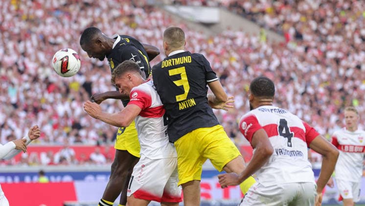September 19, 2026, Germany, Stuttgart, Bundesliga, VfB Stuttgart vs. Borussia Dortmund, Serhou Guirassy (Dortmund), Grischa Prömel (VfB)