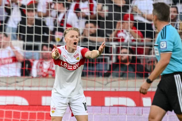 Chris Fuehrich of VfB Stuttgart gestures during the Bundesliga match between VfB Stuttgart and Borussia Dortmund, at the MHPArena on September 19, 2026, in Stuttgart, Germany. Photo by Harry Langer, DeFodi Images. Chris Fuehrich of VfB Stuttgart gestures during the Bundesliga match between VfB Stuttgart and Borussia Dortmund at the MHPArena on September 19, 2026, in Stuttgart, Germany. Photo by Harry Langer, DeFodi Images. DFB and DFL regulations prohibit any use of photographs as image sequences and or quasi-video. Photo by Harry Langer, DeFodi Images. DFB and DFL regulations prohibit any use of photographs as imSEQUENCES AND OR QUASI-VIDEO