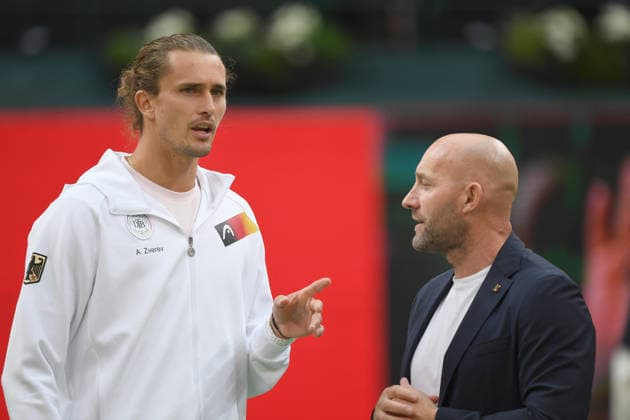 From left: Alexander ZVEREV (GER) and Ronald RAUHE, Minister of State for Sports and Volunteer Work; Alexander ZVEREV (GER) is honored for his victory at the U.S. Open; Germany (GER) vs. Croatia (CRO) – Davis Cup Qualifiers, Round 2, on September 19, 2026, at the Heristo Arena in Halle, Westphalia, Germany Â