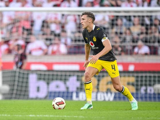 Nico Schlotterbeck of Borussia Dortmund in action, on the ball, making a solo play during the Bundesliga match between VfB Stuttgart and Borussia Dortmund, MHPArena on September 19, 2026, in Stuttgart, Germany. Photo by Harry Langer, DeFodi Images. Nico Schlotterbeck of Borussia Dortmund controls the ball during the Bundesliga match between VfB Stuttgart and Borussia Dortmund at MHPArena on September 19, 2026, in Stuttgart, Germany. Photo by Harry Langer, DeFodi Images. DFB and DFL regulations prohibit any use of photographs as image sequences and or quasi-video. Photo by Harry Langer, DeFodi Images. DFB and DFL regulations prohibit any use of photographs as imSEQUENCES AND OR QUASI-VIDEO