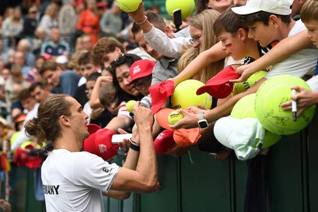 Alexander ZVEREV (GER) signs autographs for fans; Match 1: Alexander ZVEREV (GER) vs. Matej DODIC (CRO); Germany (GER) vs. Croatia (CRO); Tennis Davis Cup Qualifiers, Round 2, on September 19, 2026, at the Heristo Arena in Westphalia, Germany Â
