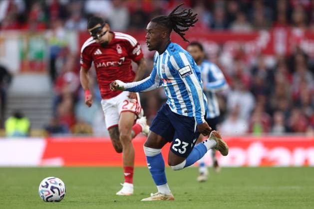 Brandon Thomas-Asante of Coventry City in action. Nottingham Forest v Coventry City, Premier League, Football, The City Ground, Nottingham, UK - 19 Sep 2026Nottingham The City Ground United Kingdom EDITORIAL USE ONLY No use with unauthorised audio, video, data, fixture lists, club league logos or live services. Online in-match use limited to 120 images, no video emulation. No use in betting, games or single club league player publications.  Copyright: xRyanxBrowne Shutterstockx 17158587ha