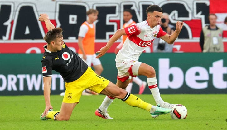 September 19, 2026, Germany, Stuttgart, Bundesliga, VfB Stuttgart vs. Borussia Dortmund, from left: Maximilian Beier (BVB), Bilal El Khanouss (VfB)